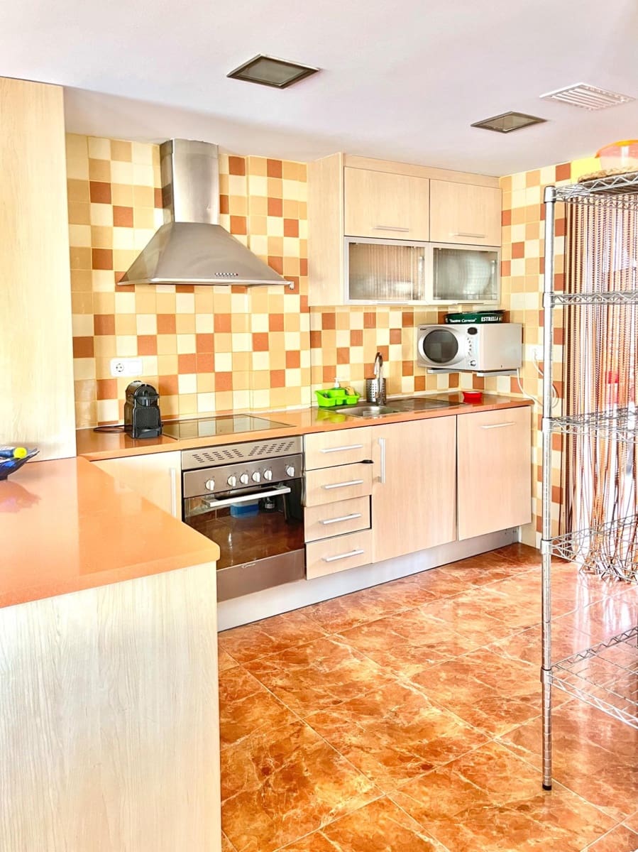 4 slaapkamer Halfvrijstaande villa te koop in Torre de la Horadada met zwembad garage - € 520.000 (Ref: 9614018)