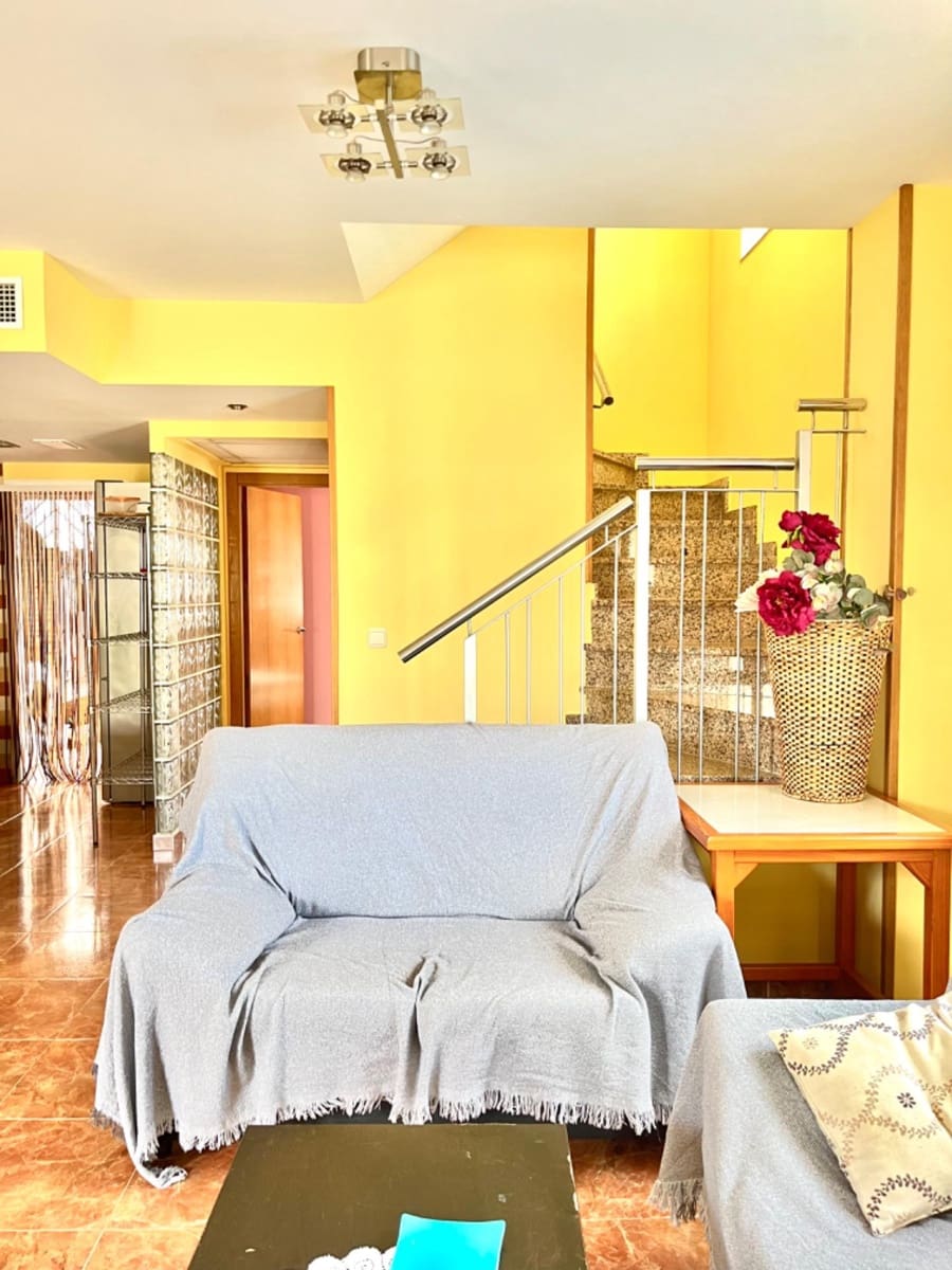 4 slaapkamer Halfvrijstaande villa te koop in Torre de la Horadada met zwembad garage - € 520.000 (Ref: 9614018)