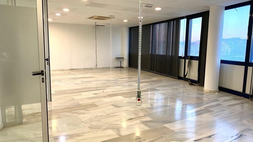 Kantoor te huur in Murcia stad met garage - € 1.800 (Ref: 9614021)