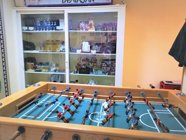 Commercieel te koop in Beniaján, Murcia stad - € 89.900 (Ref: 9614025)