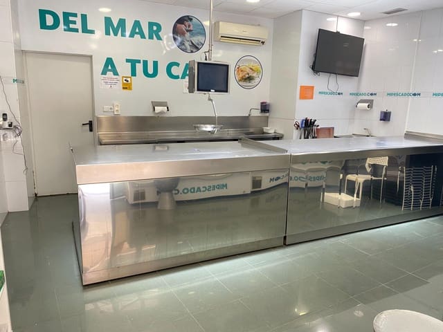 3 slaapkamer Commercieel te koop in Aljucer, Murcia stad - € 62.000 (Ref: 9614030)