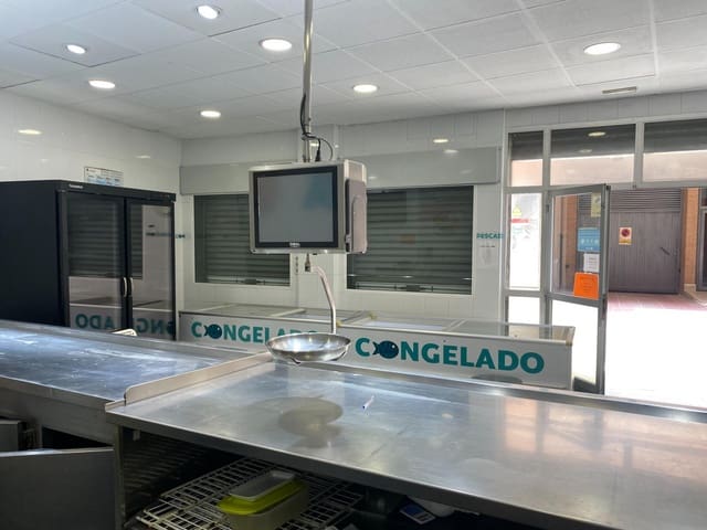 3 slaapkamer Commercieel te koop in Aljucer, Murcia stad - € 62.000 (Ref: 9614030)