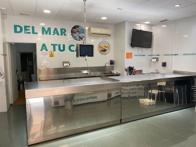 3 slaapkamer Commercieel te koop in Aljucer, Murcia stad - € 62.000 (Ref: 9614030)