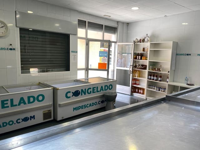 3 slaapkamer Commercieel te koop in Aljucer, Murcia stad - € 62.000 (Ref: 9614030)