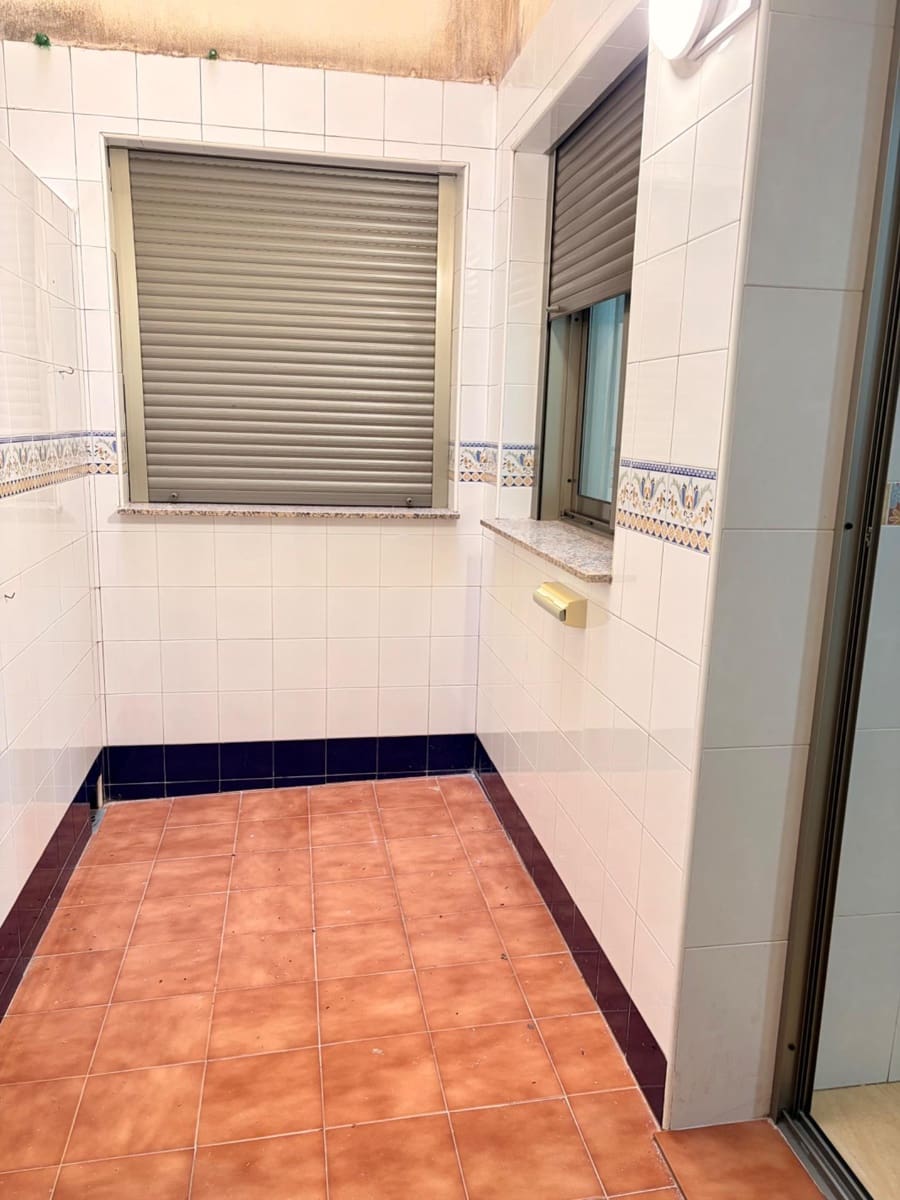 3 bedroom Flat for rent in Casillas with garage - € 650 (Ref: 9627518)