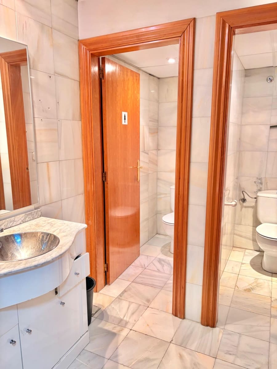 Biuro do wynajęcia w Miasto Murcja z garażem - 1 400 € (Ref: 9645042)