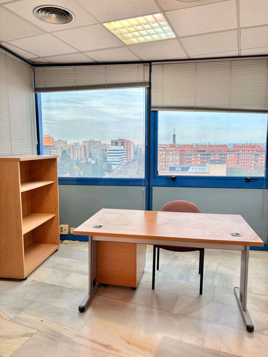 Biuro do wynajęcia w Miasto Murcja z garażem - 1 400 € (Ref: 9645042)