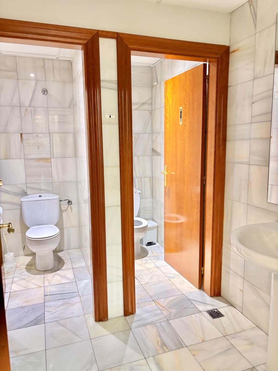 Biuro do wynajęcia w Miasto Murcja z garażem - 1 400 € (Ref: 9645042)