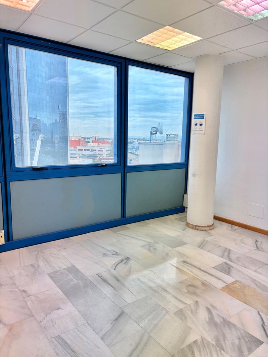 Biuro do wynajęcia w Miasto Murcja z garażem - 1 400 € (Ref: 9645042)