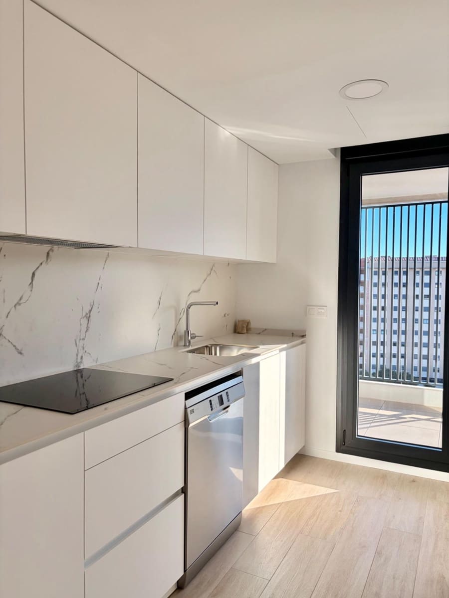 3 bedroom Flat for rent in Murcia city with pool garage - € 1,600 (Ref: 9695364)