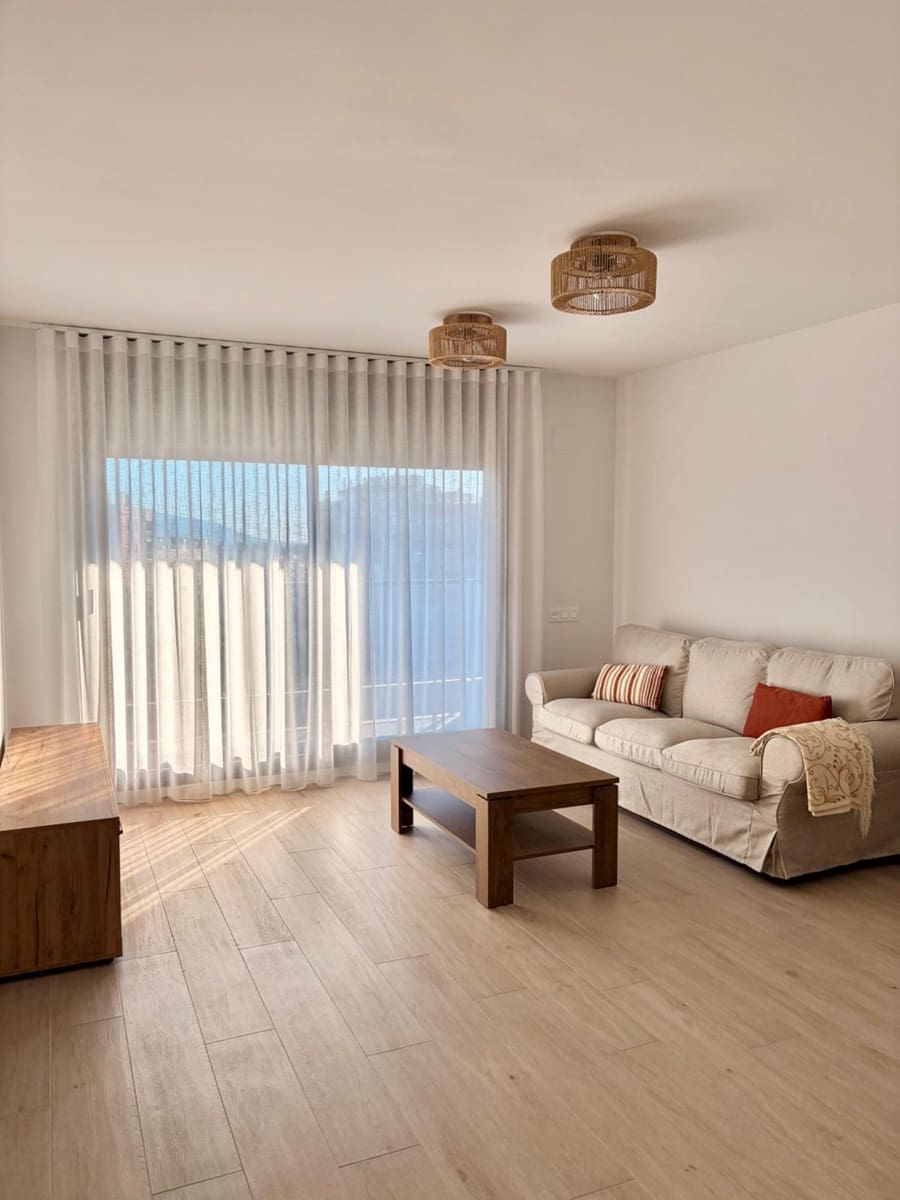 3 bedroom Flat for rent in Murcia city with pool garage - € 1,600 (Ref: 9695364)