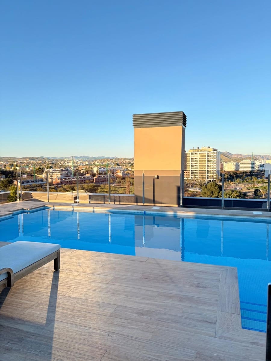 3 bedroom Flat for rent in Murcia city with pool garage - € 1,600 (Ref: 9695364)