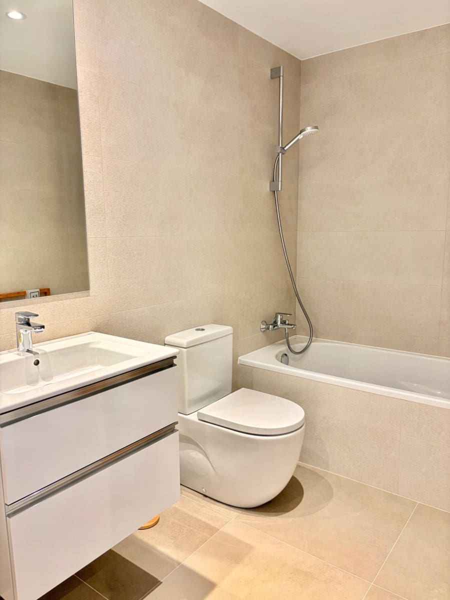 3 bedroom Flat for rent in Murcia city with pool garage - € 1,600 (Ref: 9695364)