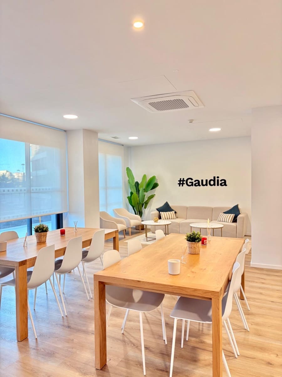 3 bedroom Flat for rent in Murcia city with pool garage - € 1,600 (Ref: 9695364)