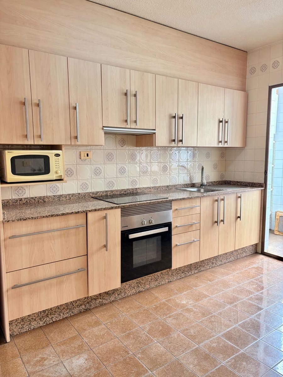 3 bedroom Flat for sale in Beniajan with garage - € 130,000 (Ref: 9714951)