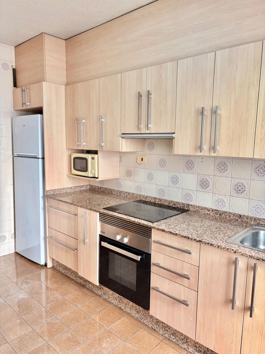 3 bedroom Flat for sale in Beniajan with garage - € 130,000 (Ref: 9714951)