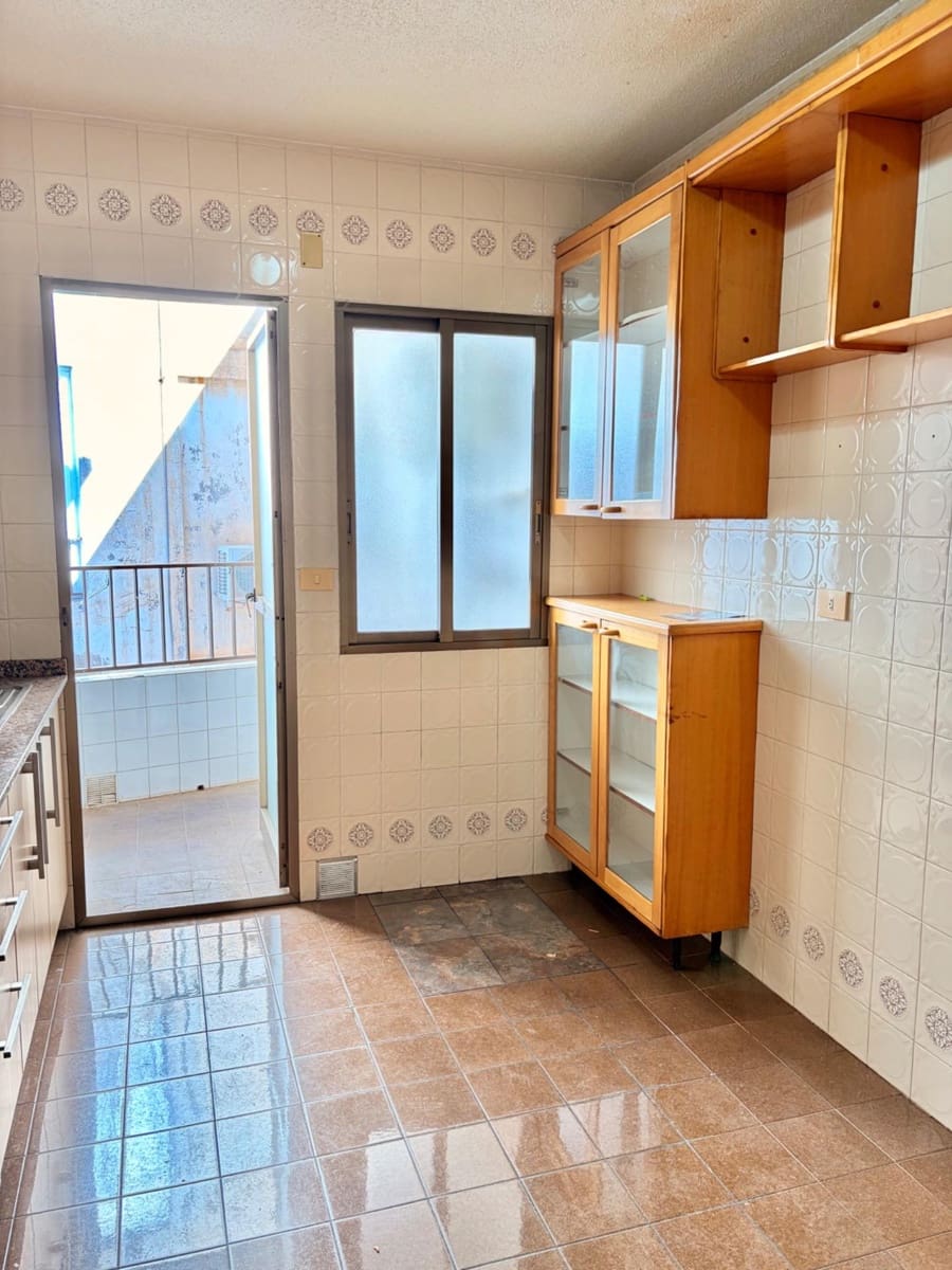 3 bedroom Flat for sale in Beniajan with garage - € 130,000 (Ref: 9714951)
