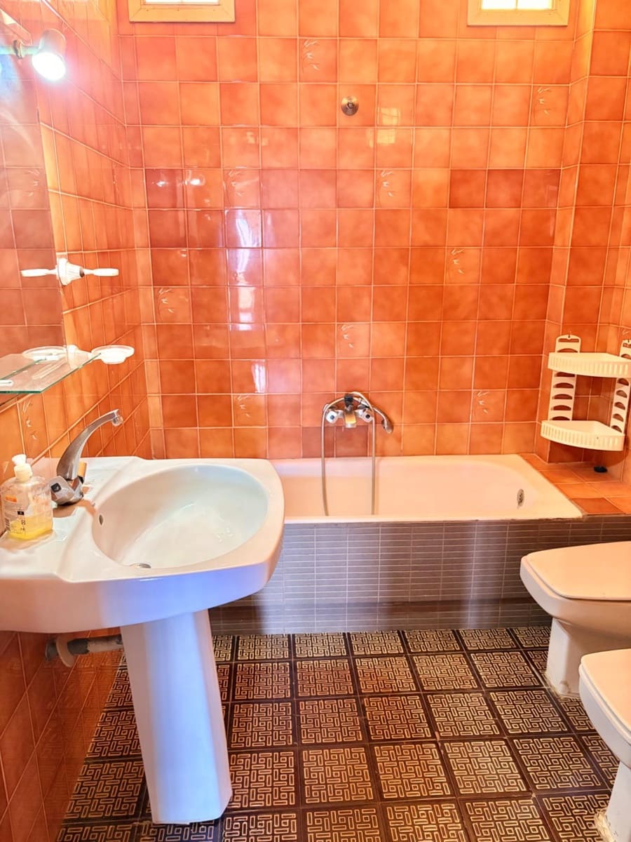 3 bedroom Flat for sale in Beniajan with garage - € 130,000 (Ref: 9714951)