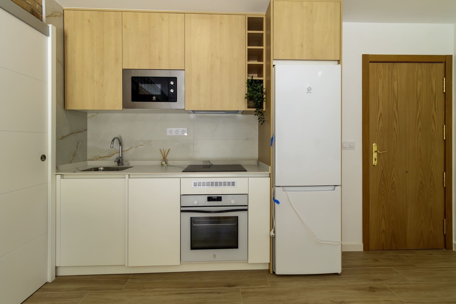 1 bedroom Apartment for sale in Pilar de la Horadada - € 165,000 (Ref: 10007496)