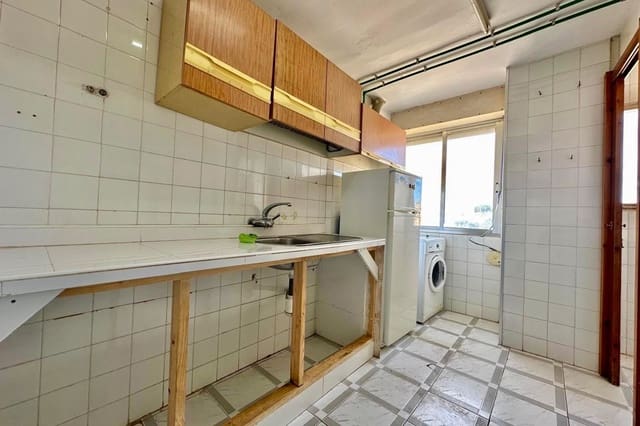 Apartamento de 3 habitaciones en Los Alcázares en venta con garaje - 150.000 € (Ref: 10023039)