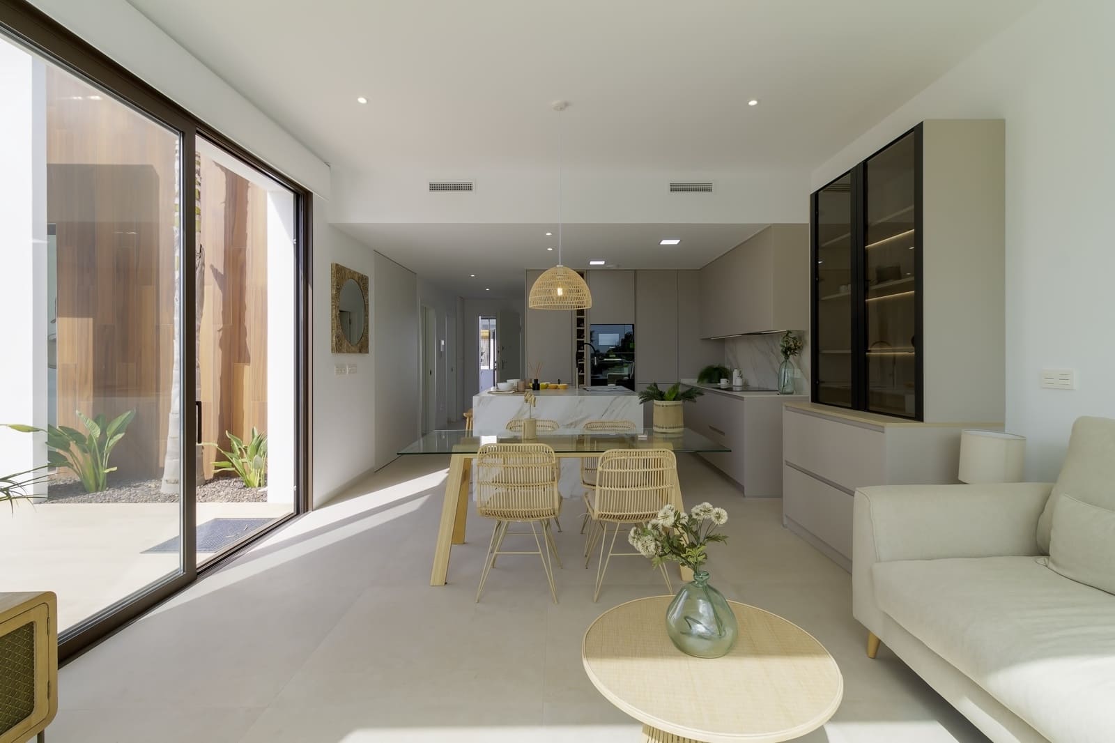 3 slaapkamer Villa te koop in Los Alcazares met zwembad garage - € 579.900 (Ref: 8921868)