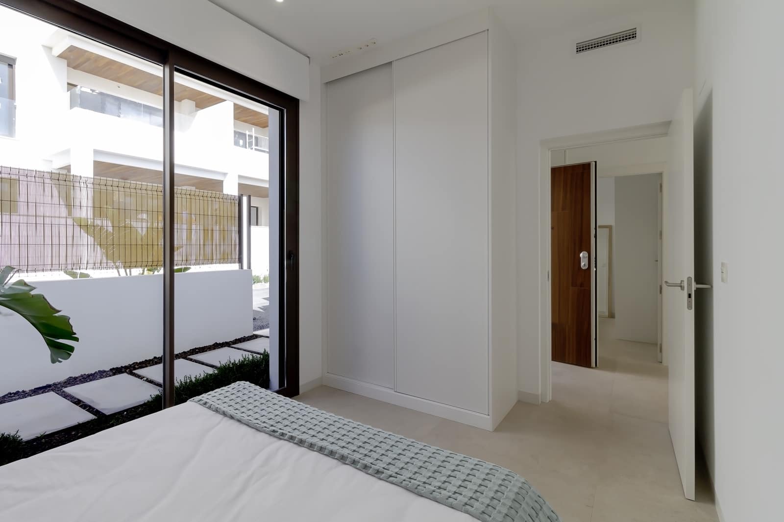 3 slaapkamer Villa te koop in Los Alcazares met zwembad garage - € 579.900 (Ref: 8921868)