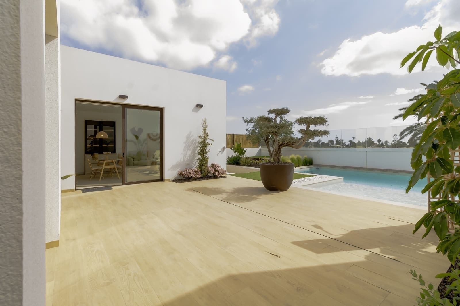 3 slaapkamer Villa te koop in Los Alcazares met zwembad garage - € 579.900 (Ref: 8921868)