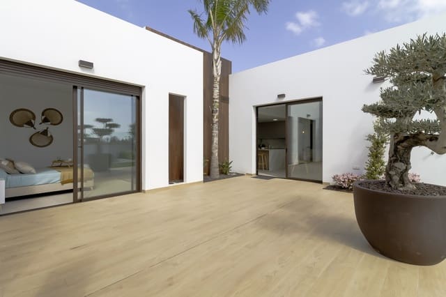 3 makuuhuone Huvila myytävänä paikassa Las Lomas de Rame - Bahía Bella, Los Alcázares mukana uima-altaan 
autotalli - 579 900 € (Ref: 8921868)