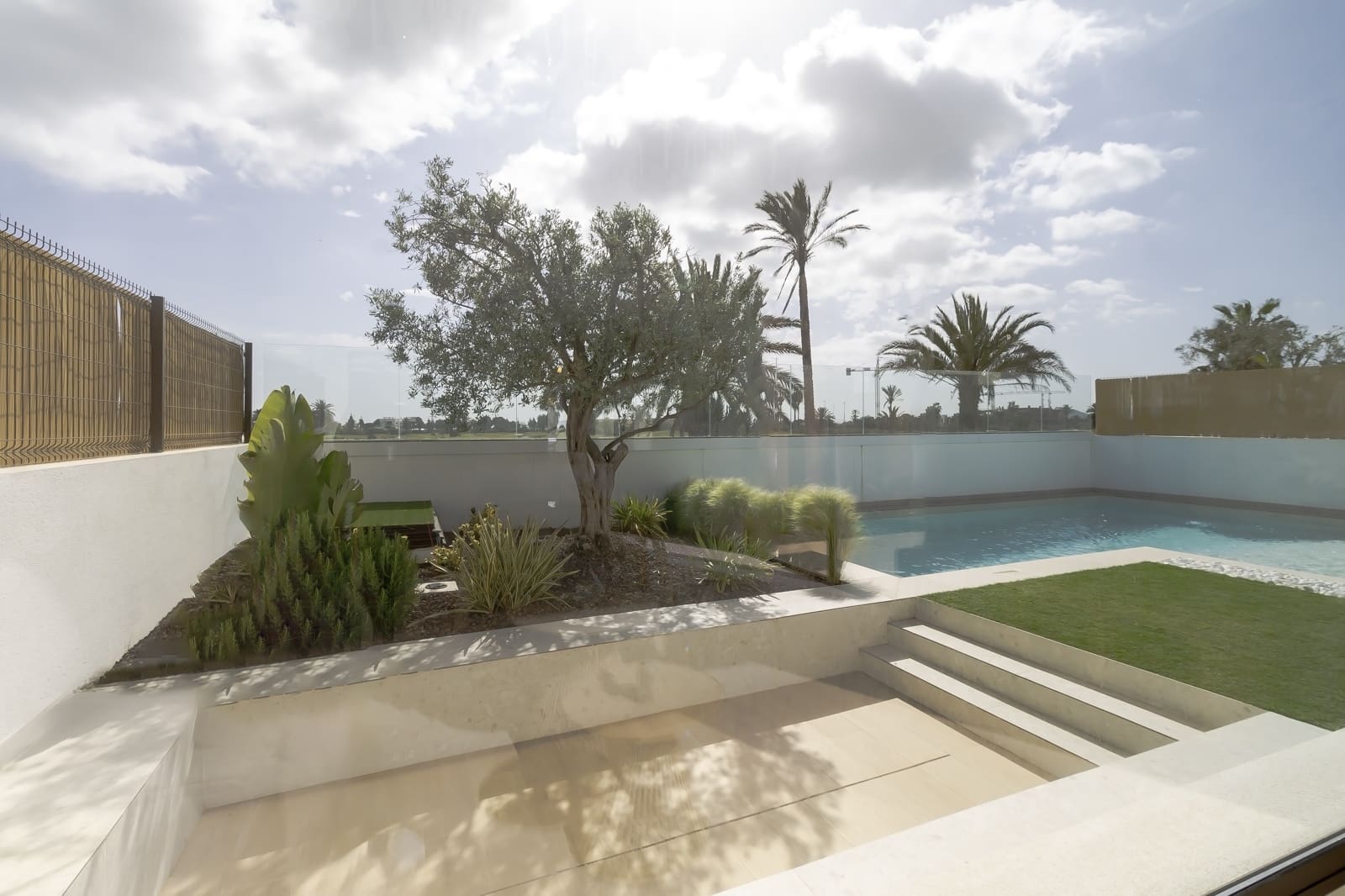 3 slaapkamer Villa te koop in Los Alcazares met zwembad garage - € 579.900 (Ref: 8921868)