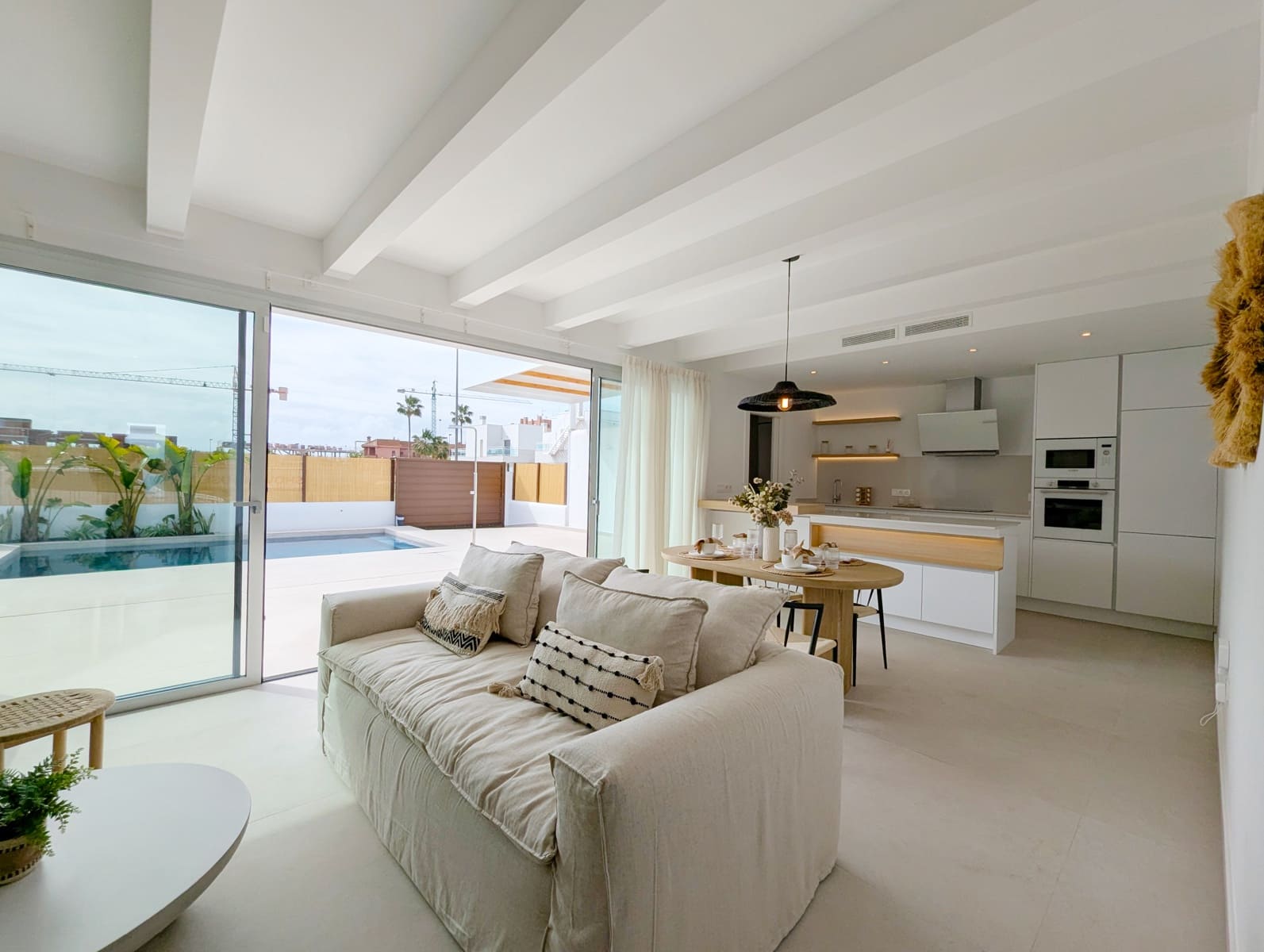 3 slaapkamer Villa te koop in Los Alcazares met zwembad garage - € 459.900 (Ref: 8921949)