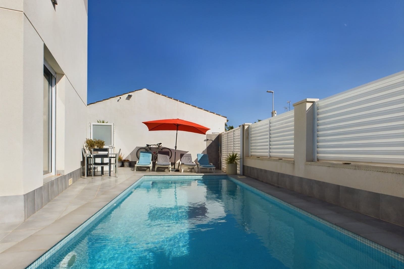 3 bedroom Villa for sale in Los Alcazares with pool garage - € 380,000 (Ref: 8924792)