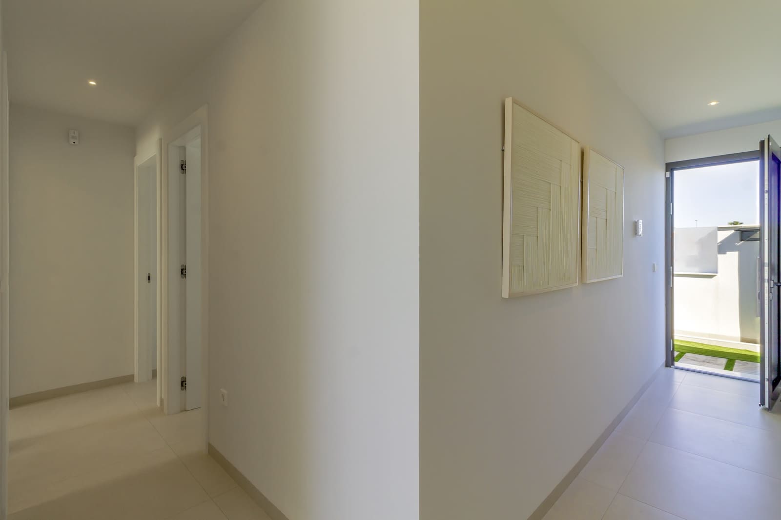 3 sypialnia Willa na sprzedaż w Los Alcazares z basenem garażem - 479 900 € (Ref: 8924914)