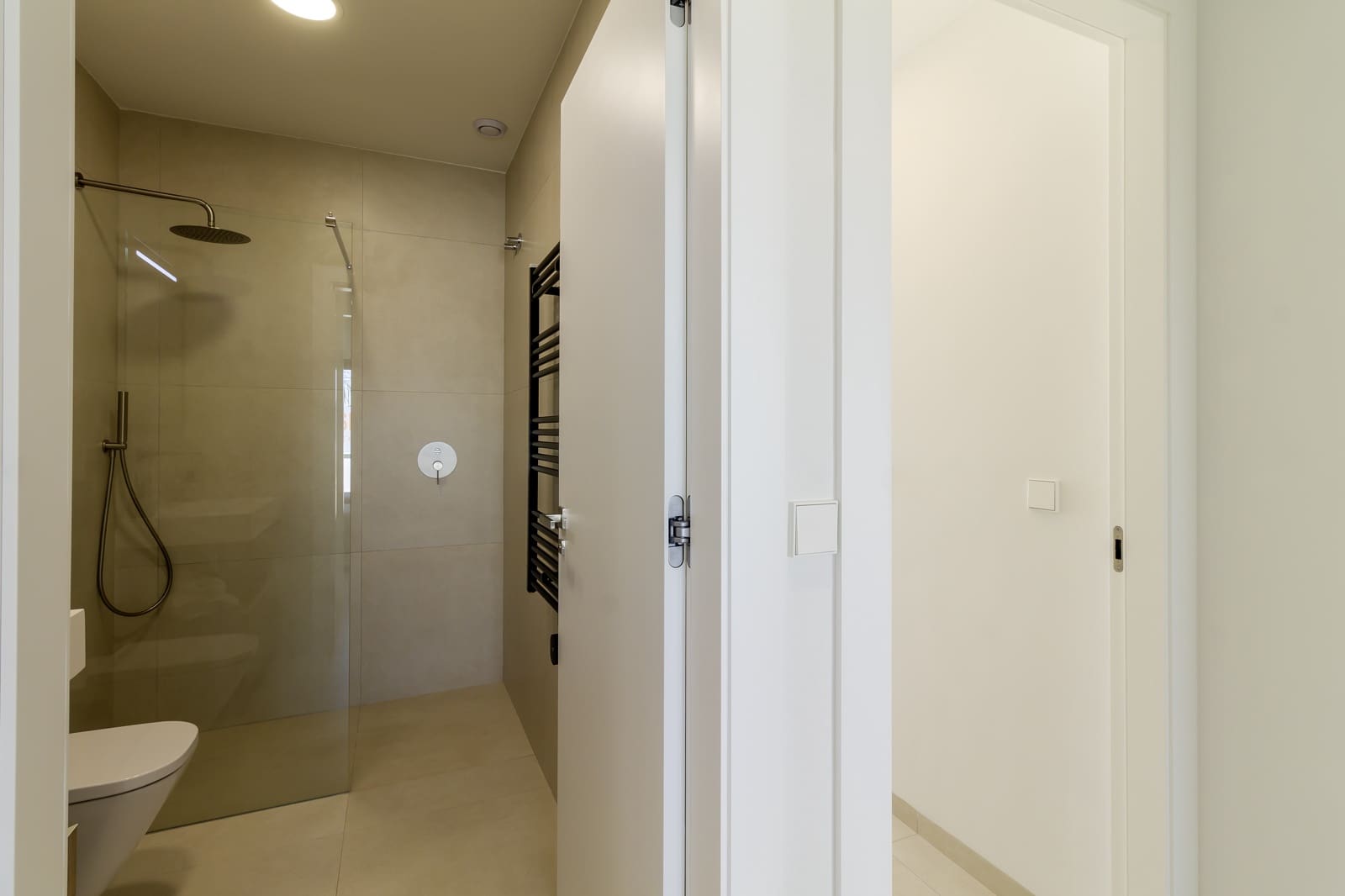 3 sypialnia Willa na sprzedaż w Los Alcazares z basenem garażem - 479 900 € (Ref: 8924914)