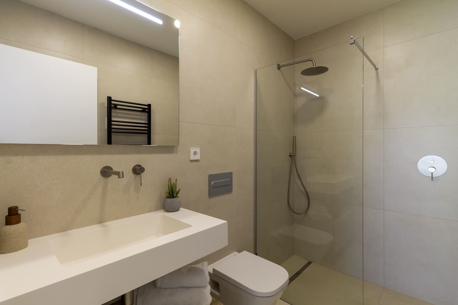 3 sypialnia Willa na sprzedaż w Los Alcazares z basenem garażem - 479 900 € (Ref: 8924914)