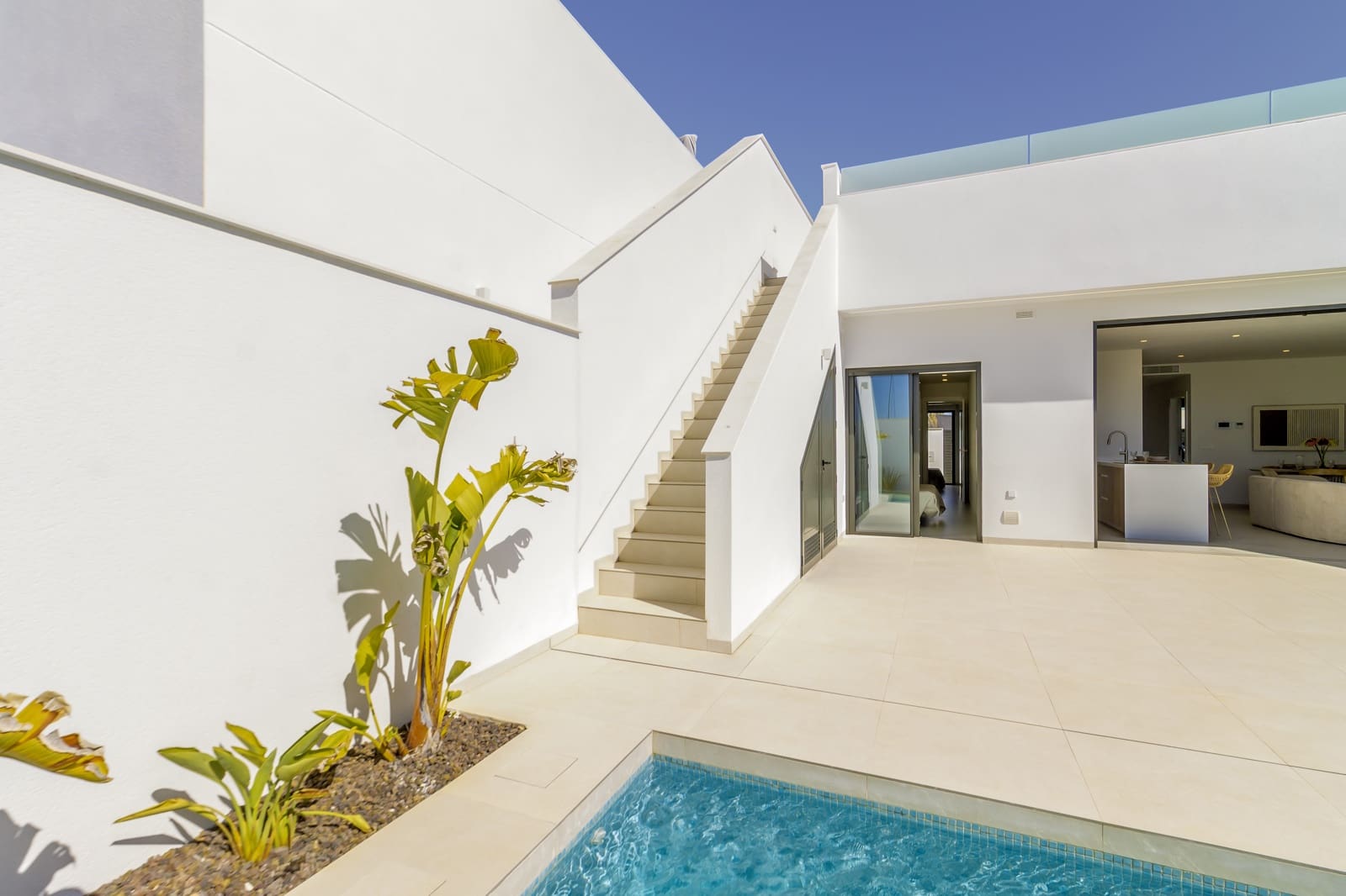 3 sypialnia Willa na sprzedaż w Los Alcazares z basenem garażem - 479 900 € (Ref: 8924914)