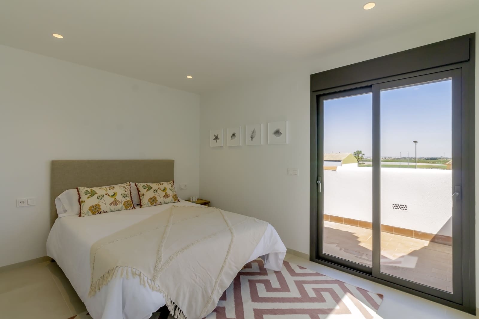 3 Zimmer Apartment zu verkaufen in Los Alcazares mit Pool Garage - 354.900 € (Ref: 8933336)