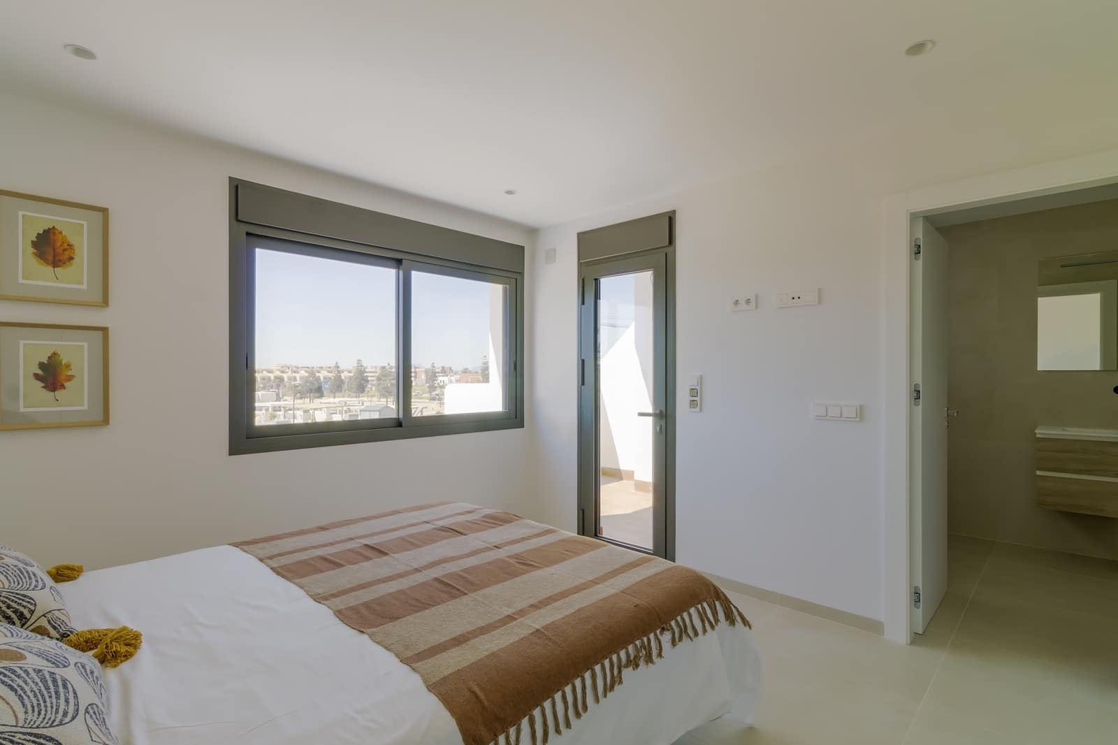 3 Zimmer Apartment zu verkaufen in Los Alcazares mit Pool Garage - 354.900 € (Ref: 8933336)