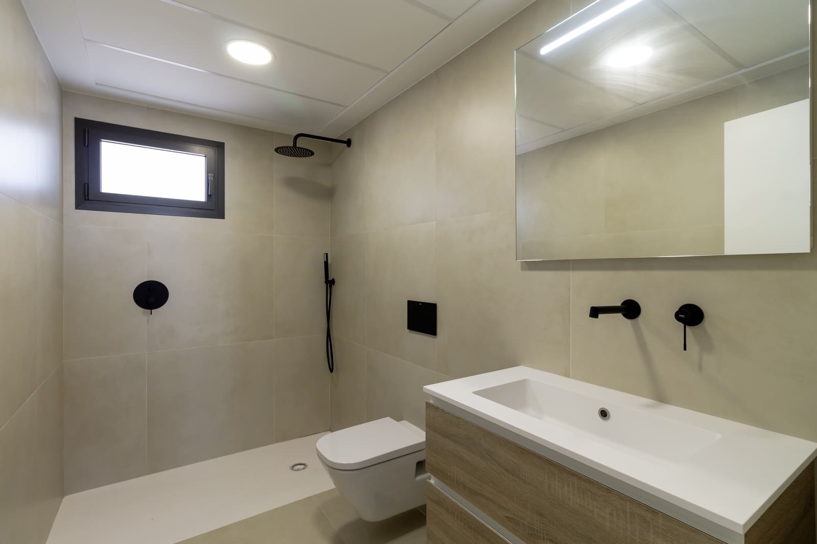 3 Zimmer Apartment zu verkaufen in Los Alcazares mit Pool Garage - 354.900 € (Ref: 8933336)