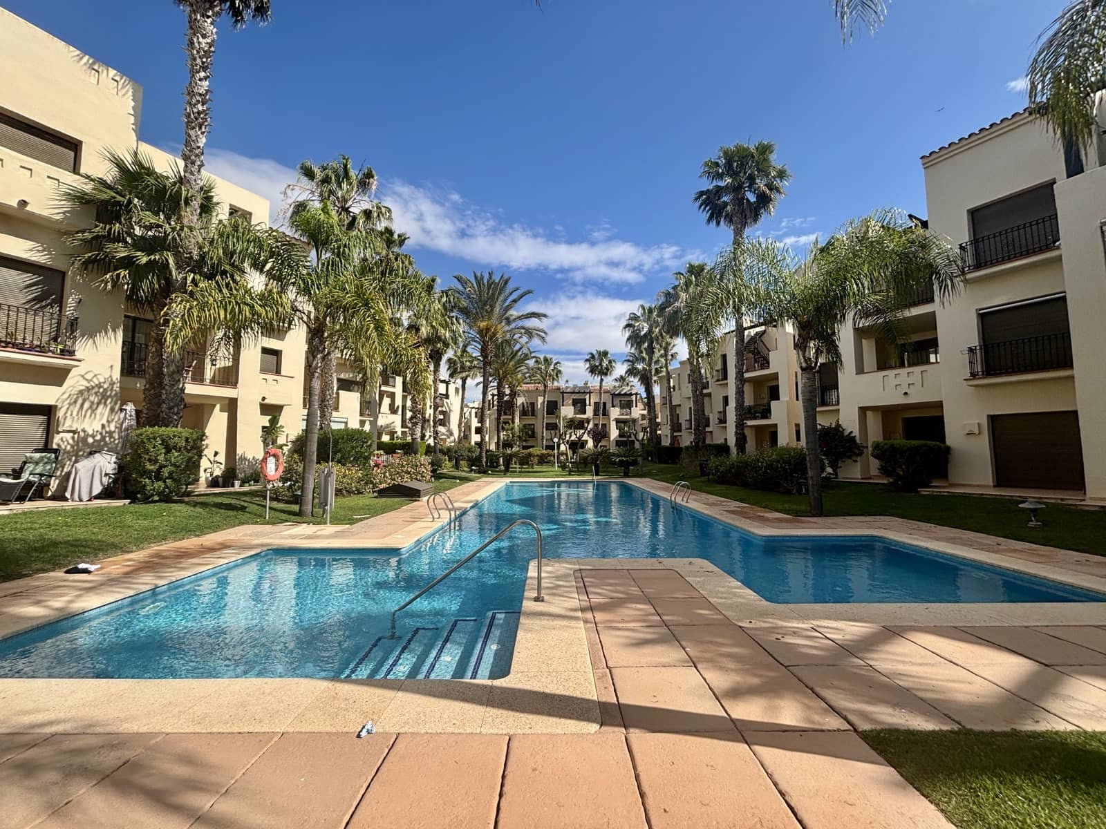 2 camera da letto Appartamento in vendita in Roda con piscina garage - 175.000 € (Rif: 8970984)