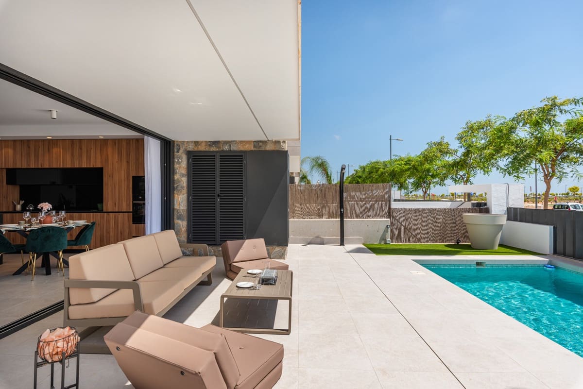 3 bedroom Villa for sale in Torre-Pacheco with pool garage - € 530,000 (Ref: 8981263)