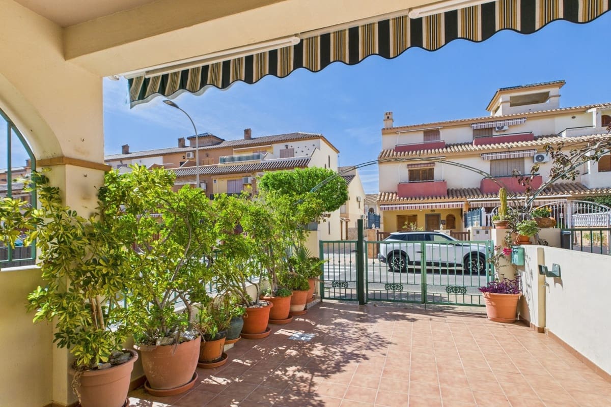 4 soverom Hus til salgs i Los Alcazares - € 194 998 (Ref: 8986375)