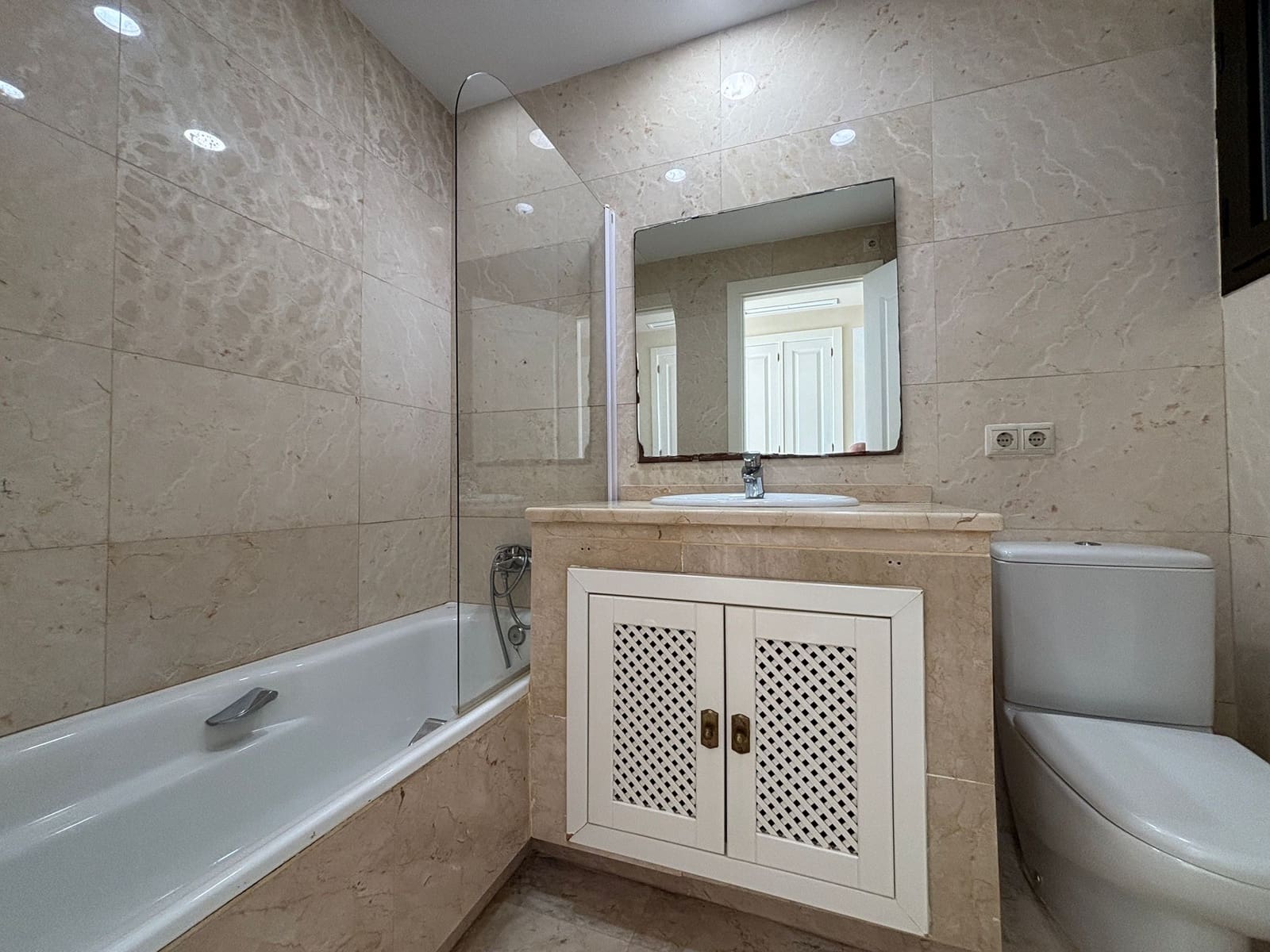 3 bedroom Apartment for sale in Roda with pool garage - € 299,000 (Ref: 9294748)