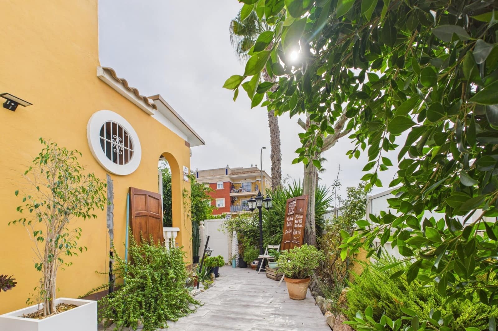 Pareado de 2 habitaciones en Los Alcázares en venta con piscina - 280.000 € (Ref: 9403595)