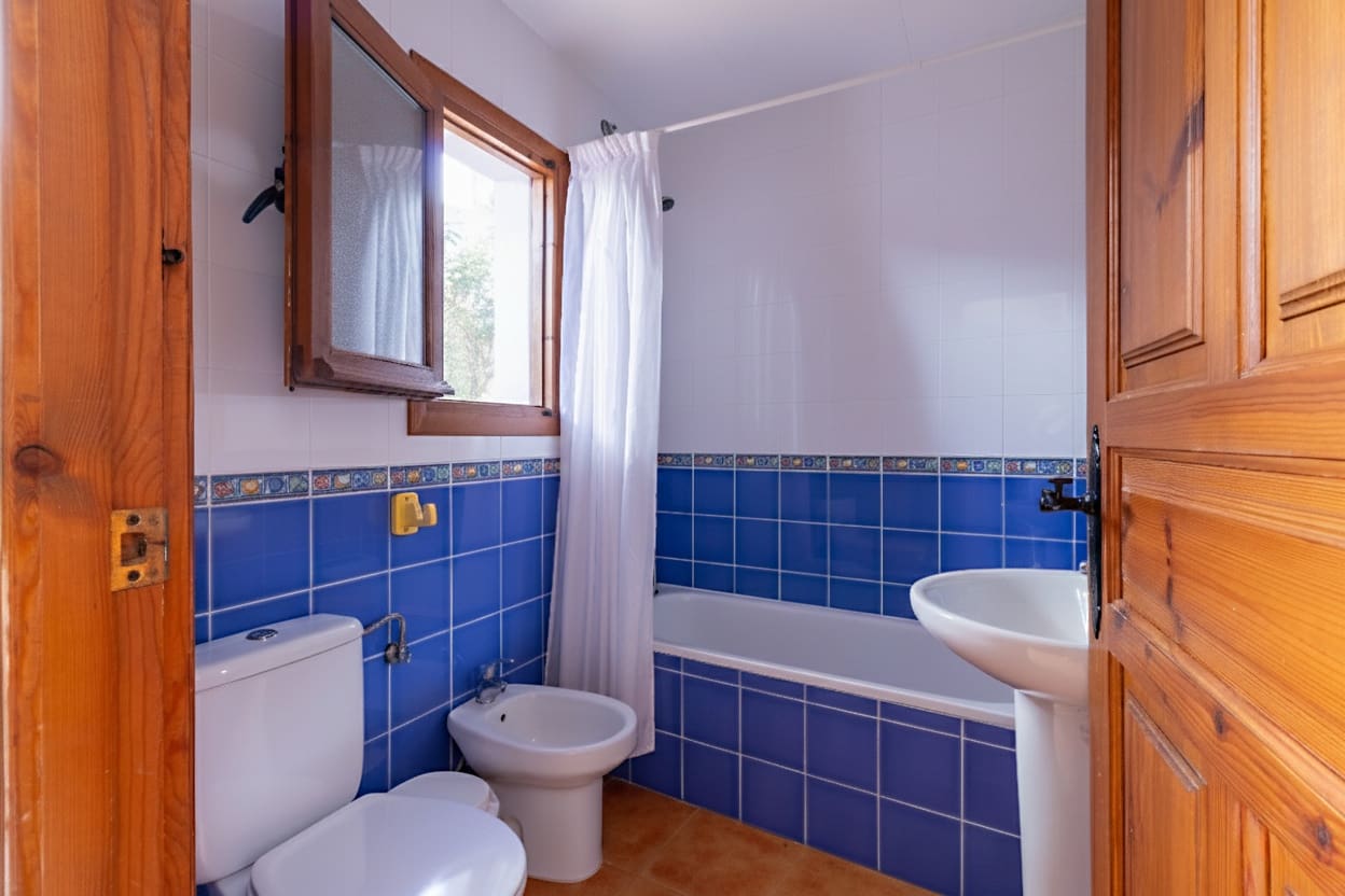 8 bedroom Hotel for sale in Alhama de Murcia with pool garage - € 635,000 (Ref: 9425855)