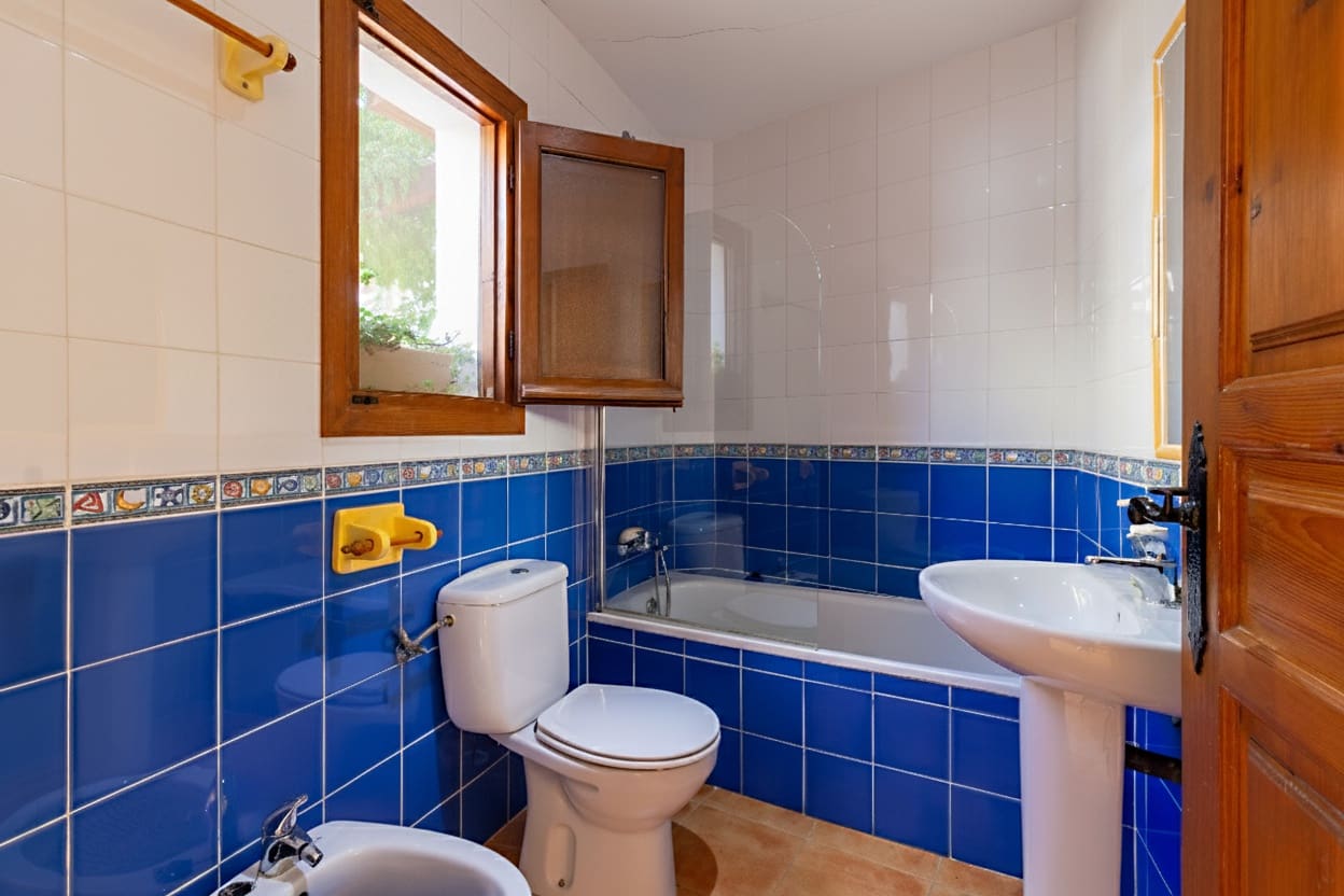 8 bedroom Hotel for sale in Alhama de Murcia with pool garage - € 635,000 (Ref: 9425855)