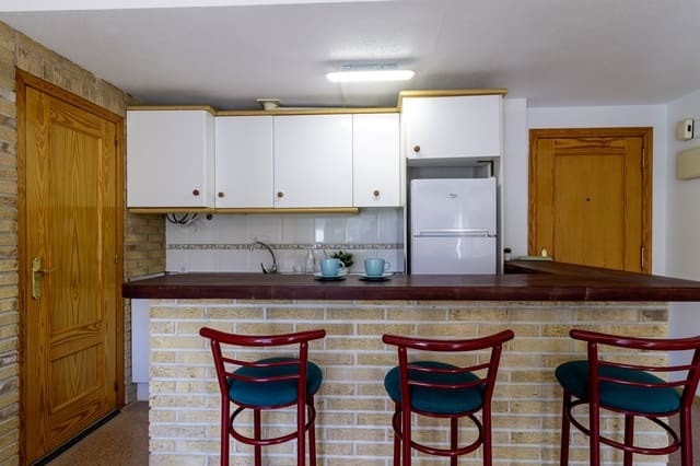 1 Zimmer Gewerbe zu verkaufen in Pilar de la Horadada - 110.000 € (Ref: 9758097)