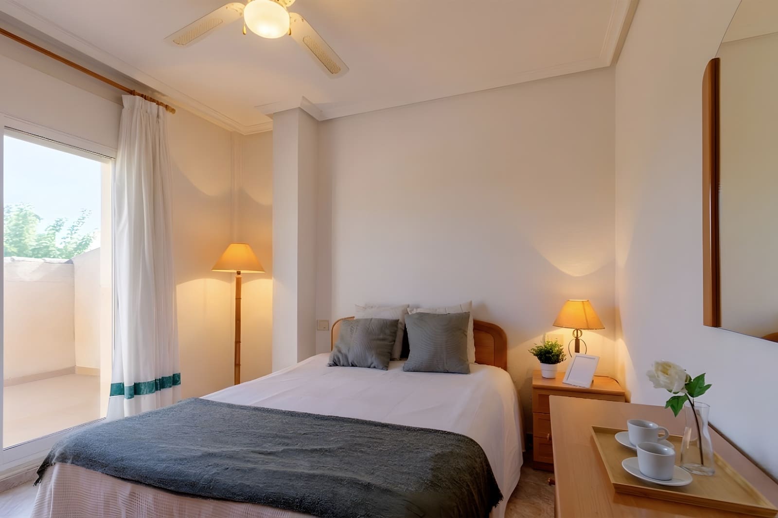 3 makuuhuone Omakotitalo vuokrattavana paikassa Los Alcazares - 950 € (Ref: 9795584)