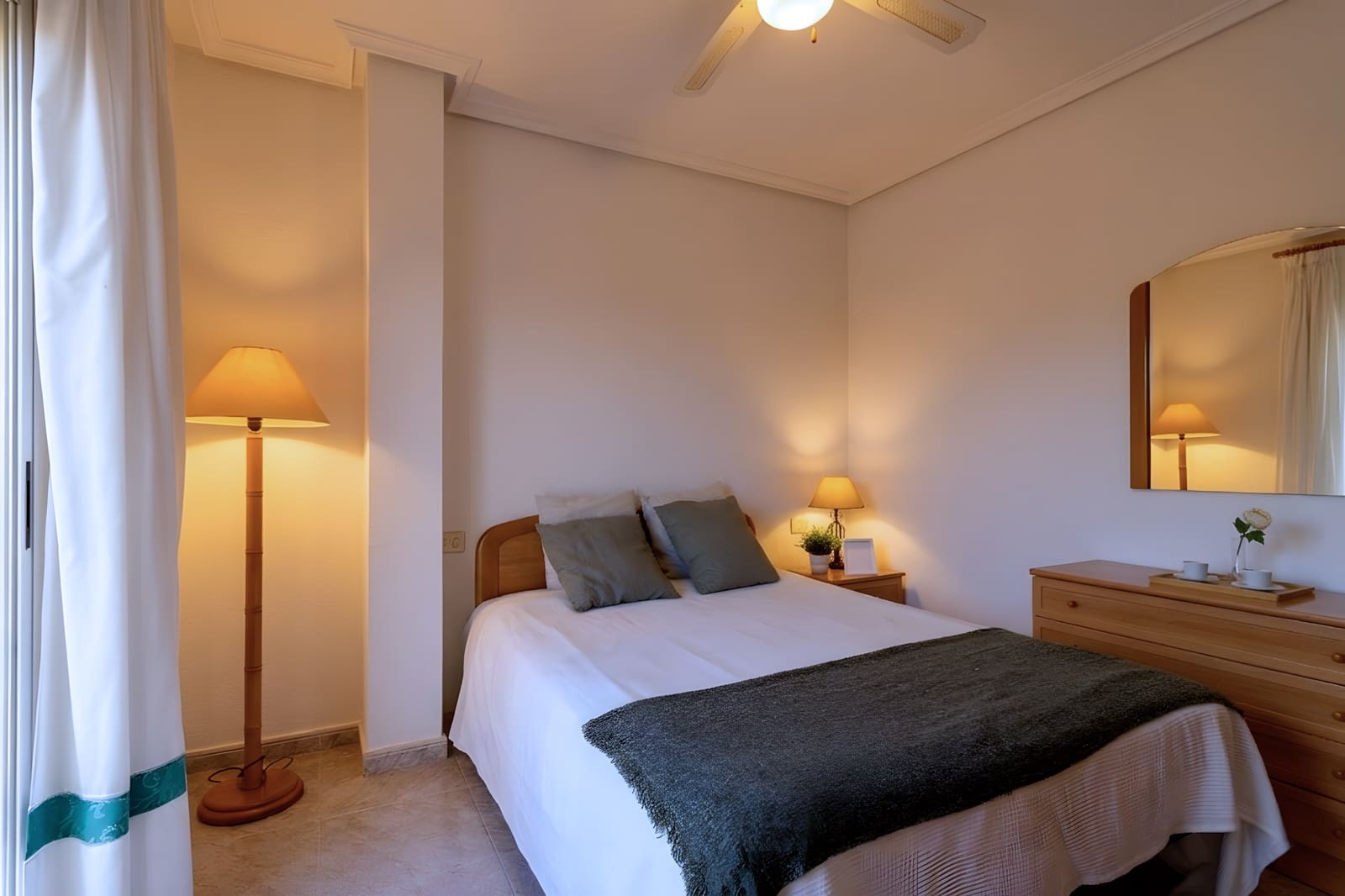 3 makuuhuone Omakotitalo vuokrattavana paikassa Los Alcazares - 950 € (Ref: 9795584)