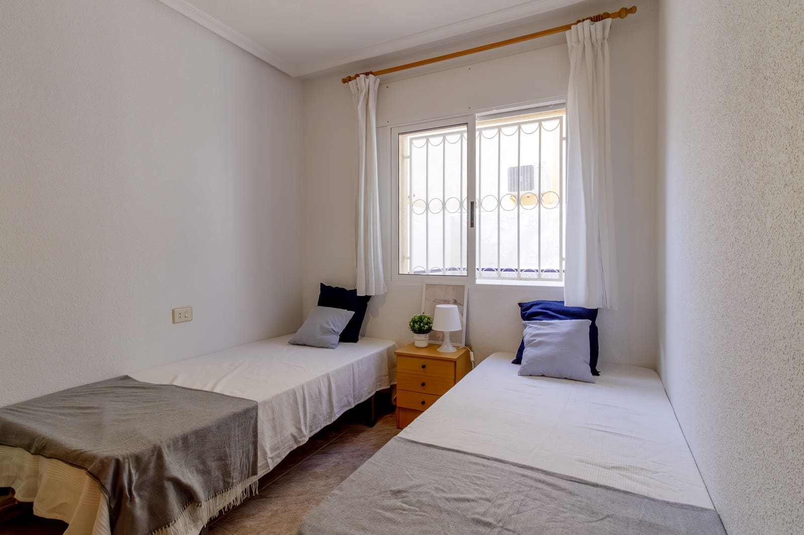 3 makuuhuone Omakotitalo vuokrattavana paikassa Los Alcazares - 950 € (Ref: 9795584)