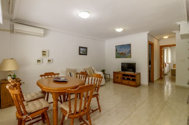4 bedroom Townhouse for rent in Los Alcázares - € 950 (Ref: 9795584)